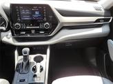 Thumbnail of 2022 White Toyota Highlander