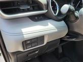 Thumbnail of 2022 White Toyota Highlander