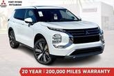 Photo of 2025 White Diamond Mitsubishi Outlander