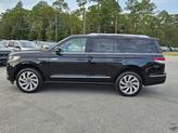 Thumbnail of 2023 Infinite Black Metallic Clearcoat Lincoln Navigator