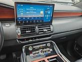 Thumbnail of 2023 Infinite Black Metallic Clearcoat Lincoln Navigator