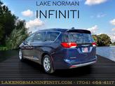 Thumbnail of 2017 Jazz Blue Pearlcoat Chrysler Pacifica