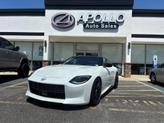 Photo of 2024 2t Wht Blk Roof Nissan Z