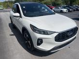 Photo of 2025 Star White Metallic Tri-Coat Ford Escape
