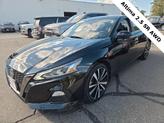 Thumbnail of 2021 Super Black Clearcoat Nissan Altima