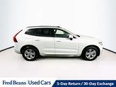 Thumbnail of 2022 Crystal White Metallic Volvo XC60