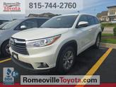 Thumbnail of 2016 Blizzard Pearl Toyota Highlander