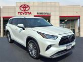 Photo of 2020 White Toyota Highlander