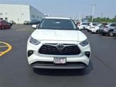 Thumbnail of 2020 White Toyota Highlander