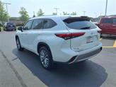 Thumbnail of 2020 White Toyota Highlander