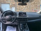 Thumbnail of 2025 Glacier White Nissan Rogue