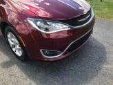 Thumbnail of 2018 Burgundy Chrysler Pacifica
