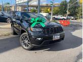 Thumbnail of 2017 Diamond Black Crystal Pearlcoat Jeep Grand Cherokee