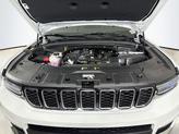 Thumbnail of 2025 Bright White Clearcoat Jeep Grand Cherokee L