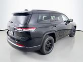 Thumbnail of 2025 Diamond Black Crystal Pearlcoat Jeep Grand Cherokee L