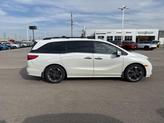 Thumbnail of 2022 Platinum White Pearl Honda Odyssey