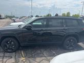 Thumbnail of 2025 Diamond Black Crystal Pearlcoat Jeep Grand Cherokee L