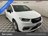 Photo of 2025 Bright White Clearcoat Chrysler Pacifica