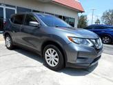Photo of 2017 Gray Nissan Rogue