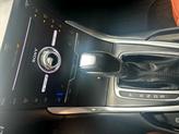 Thumbnail of 2018 White Platinum Metallic Tri-Coat Ford Edge