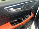 Thumbnail of 2018 White Platinum Metallic Tri-Coat Ford Edge