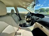 Thumbnail of 2016 White Orchid Pearl Honda Accord