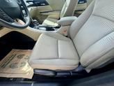 Thumbnail of 2016 White Orchid Pearl Honda Accord