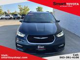 Photo of 2022 Fathom Blue Pearlcoat Chrysler Pacifica