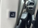 Thumbnail of 2023 Brilliant Black Crystal Pearlcoat Chrysler Pacifica