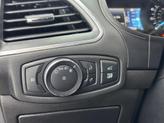 Thumbnail of 2022 Rapid Red Metallic Tinted Clearcoat Ford Edge