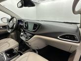 Thumbnail of 2021 Billet Silver Metallic Clearcoat Chrysler Pacifica Hybrid