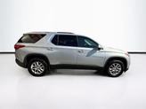 Thumbnail of 2018 Silver Ice Metallic Chevrolet Traverse
