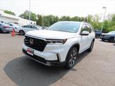 Photo of 2025 Platinum White Pearl Honda Pilot