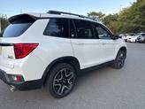 Thumbnail of 2022 Platinum White Pearl Honda Passport