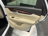 Thumbnail of 2017 Crystal White Tricoat Cadillac XT5