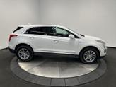 Thumbnail of 2017 Crystal White Tricoat Cadillac XT5