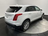 Thumbnail of 2017 Crystal White Tricoat Cadillac XT5