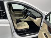 Thumbnail of 2017 Crystal White Tricoat Cadillac XT5