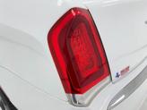 Thumbnail of 2019 Bright White Clearcoat Chrysler 300