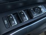 Thumbnail of 2023 Glacial White Pearl Kia Sorento