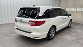 Thumbnail of 2018 White Diamond Pearl Honda Odyssey