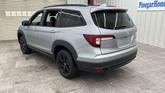 Thumbnail of 2022 Lunar Silver Metallic Honda Pilot