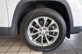 Thumbnail of 2020 Bright White Clearcoat Jeep Cherokee