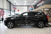 Thumbnail of 2022 Onyx Black Metallic Volvo XC60 Recharge Plug-In Hybrid