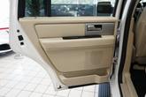 Thumbnail of 2017 White Platinum Metallic Tri-Coat Ford Expedition