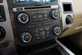 Thumbnail of 2017 White Platinum Metallic Tri-Coat Ford Expedition