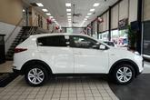Thumbnail of 2019 Clear White Kia Sportage