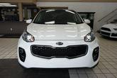 Thumbnail of 2019 Clear White Kia Sportage