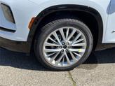 Thumbnail of 2026 iridescent white tricoat Buick Enclave