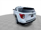 Thumbnail of 2021 Star White Metallic Tri-Coat Ford Explorer